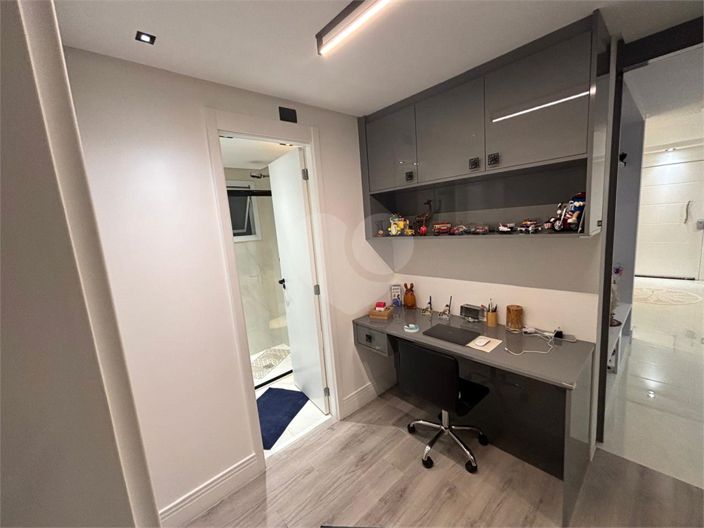 APARTAMENTO em MORUMBI