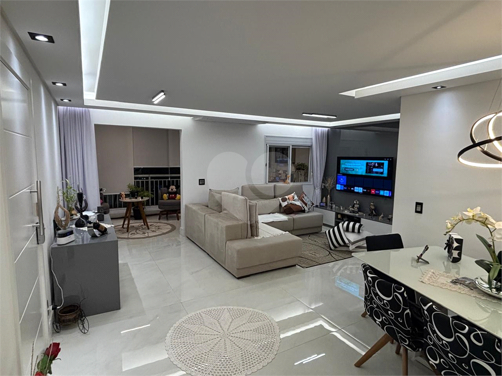 APARTAMENTO em MORUMBI
