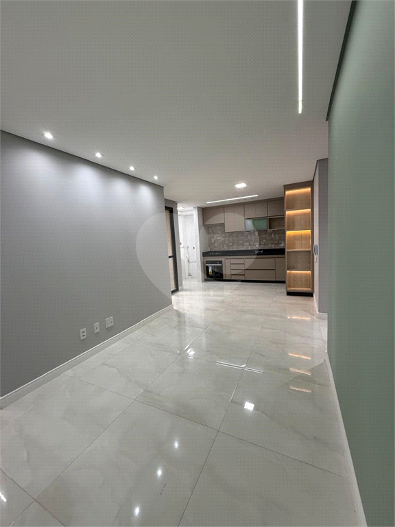 Apartamento à venda com 2 quartos, 69m² - Foto 1