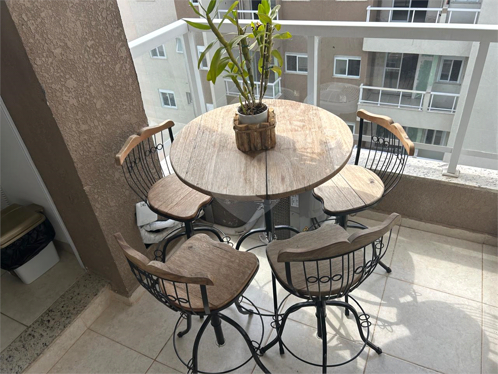 Apartamento à venda com 2 quartos, 64m² - Foto 16