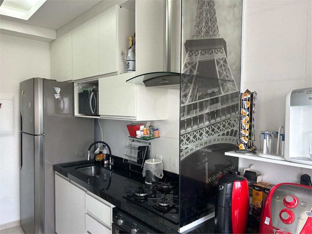 Apartamento à venda com 2 quartos, 64m² - Foto 32
