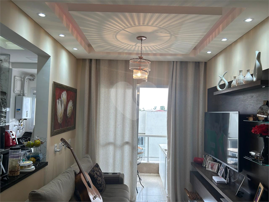 Apartamento à venda com 2 quartos, 64m² - Foto 1