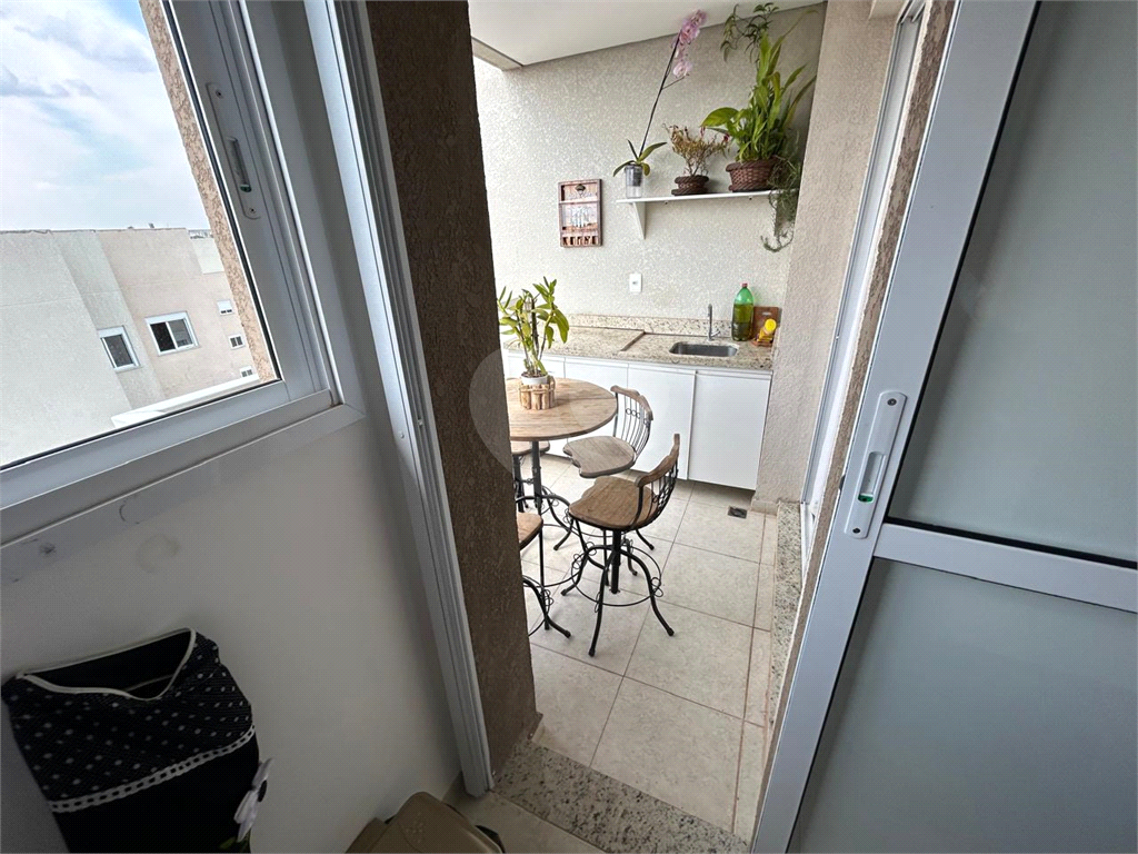 Apartamento à venda com 2 quartos, 64m² - Foto 35