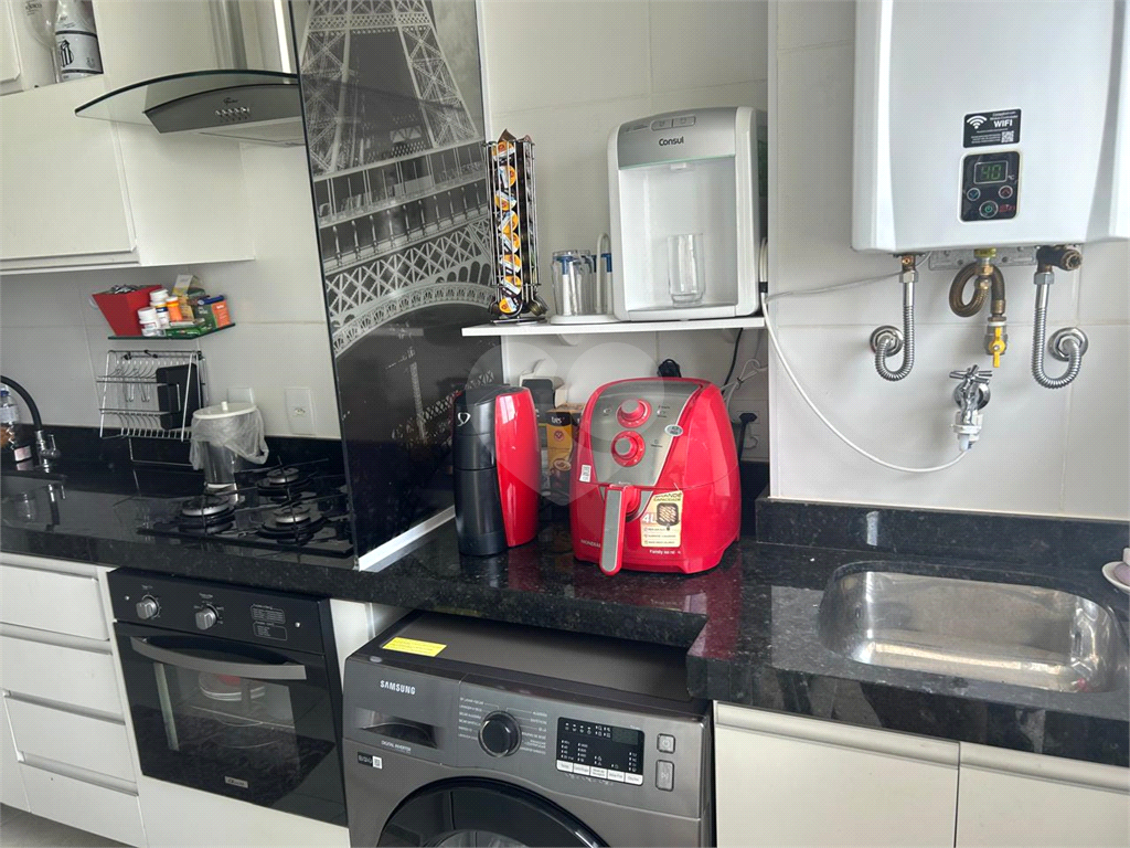 Apartamento à venda com 2 quartos, 64m² - Foto 31