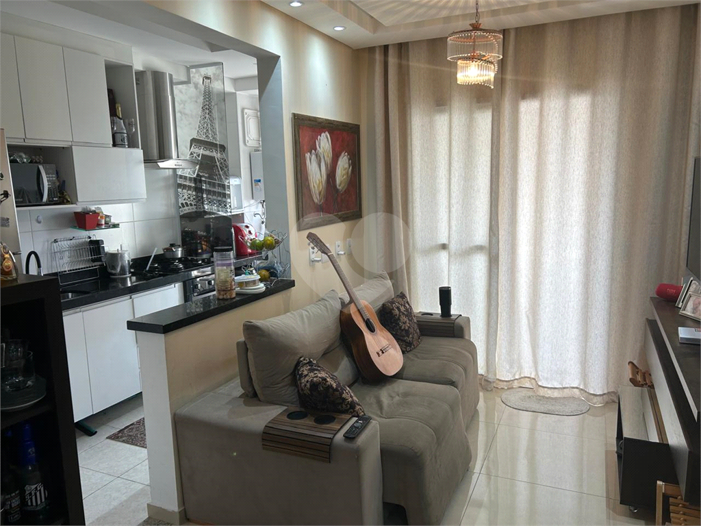 Apartamento à venda com 2 quartos, 64m² - Foto 11