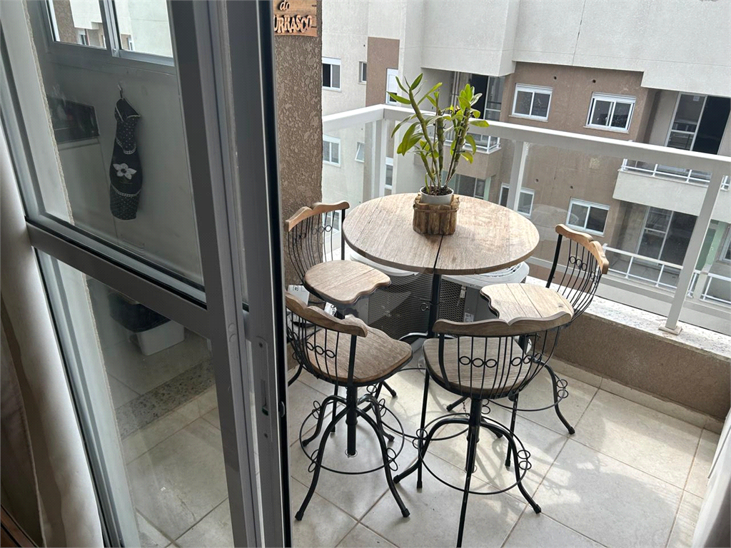 Apartamento à venda com 2 quartos, 64m² - Foto 15
