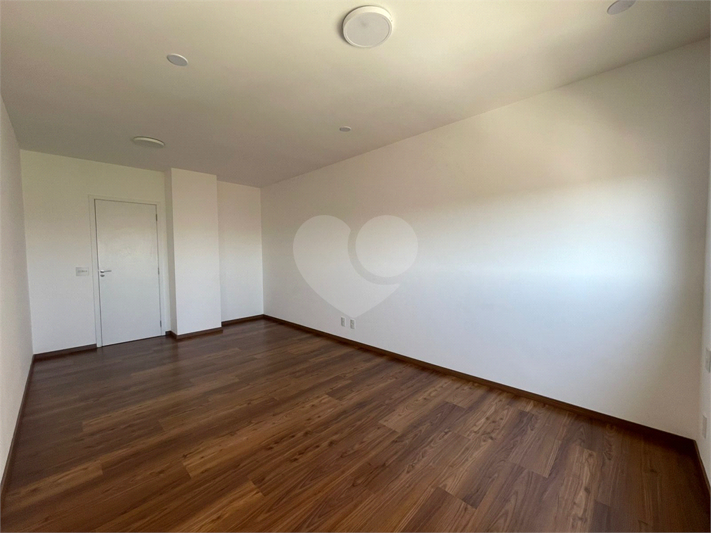 Apartamento à venda com 3 quartos, 155m² - Foto 14