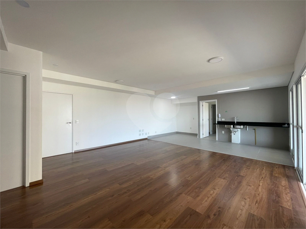 Apartamento à venda com 3 quartos, 155m² - Foto 4