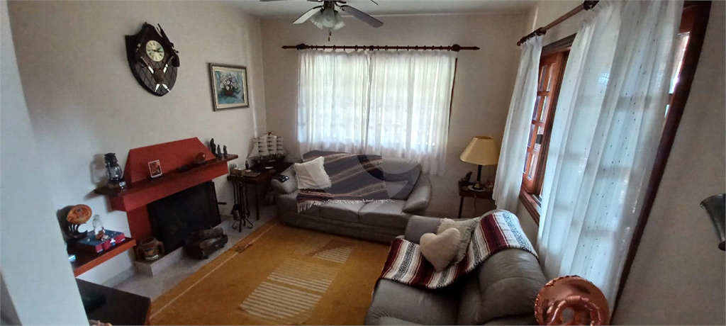 Casa de Condomínio à venda com 3 quartos, 200m² - Foto 17