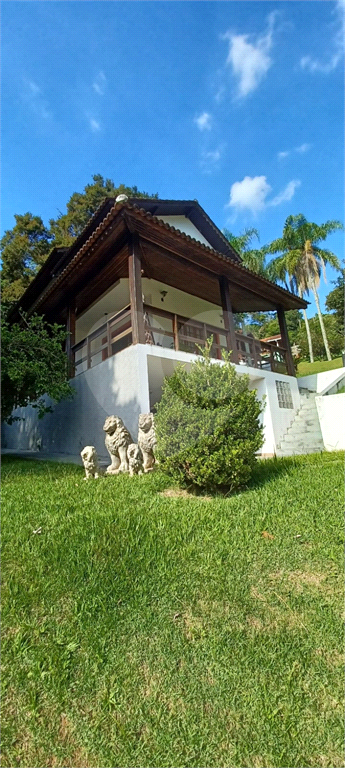 Casa de Condomínio à venda com 3 quartos, 200m² - Foto 1