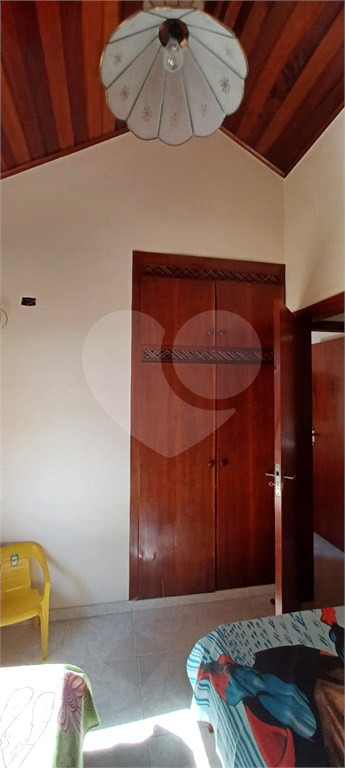 Casa de Condomínio à venda com 3 quartos, 200m² - Foto 24