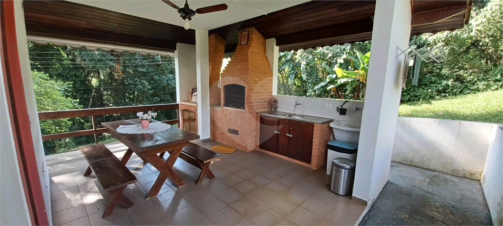 Casa de Condomínio à venda com 3 quartos, 200m² - Foto 9