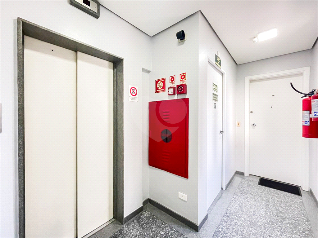 Conjunto / Sala Comercial - Vila Mariana - Santa Cruz - 1 Vaga - 30m² - Venda  Compra