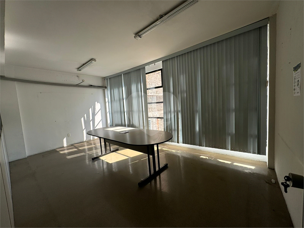 Sala comercial para venda com 83 m2 na Bela Vista