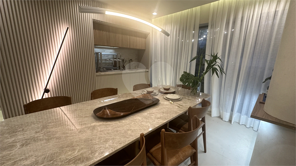  Venda - Apartamento de 3 Dormitórios com Sala Ampliada