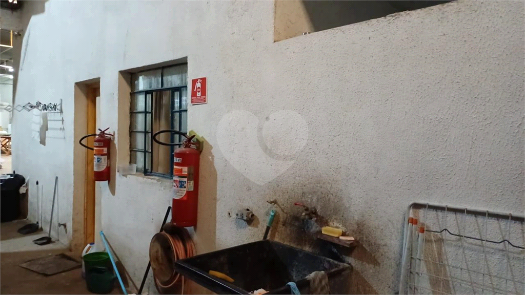 Galpão para venda na Penha
