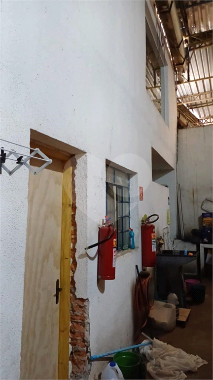 Galpão para venda na Penha