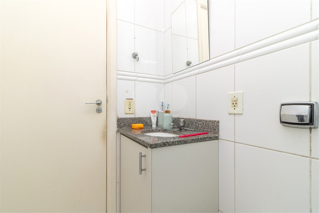 APARTAMENTO em PERDIZES