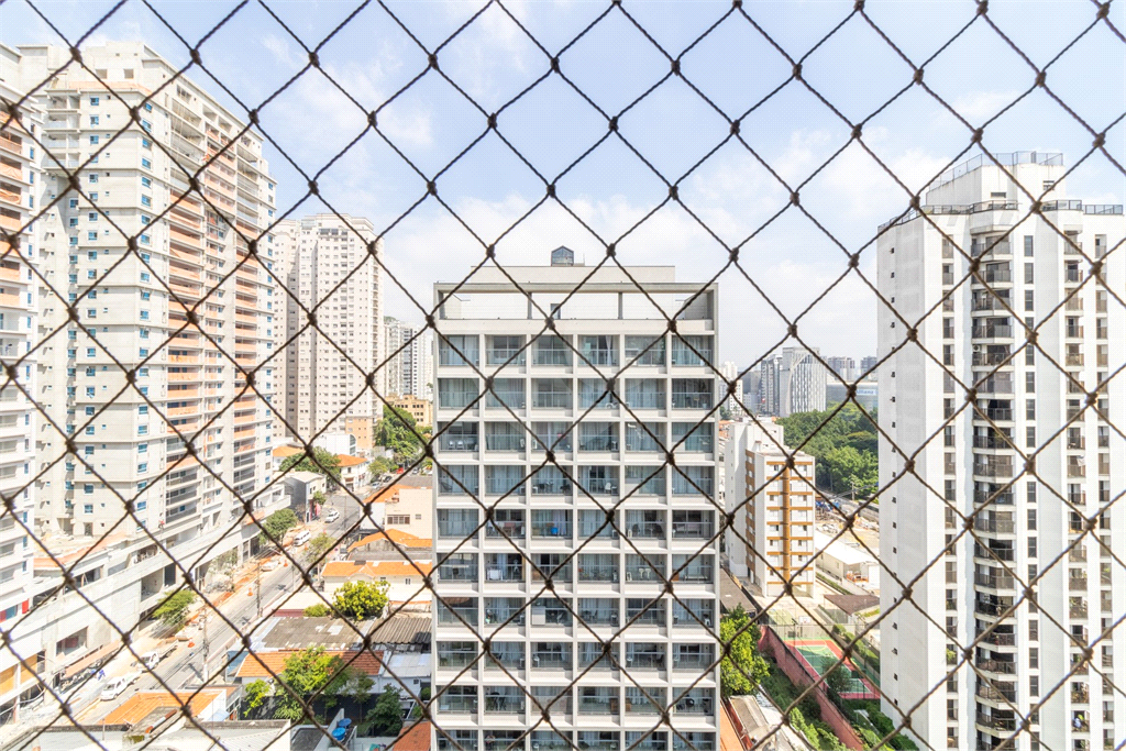 APARTAMENTO em PERDIZES