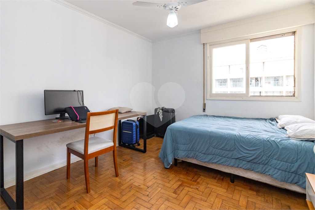 APARTAMENTO em PERDIZES