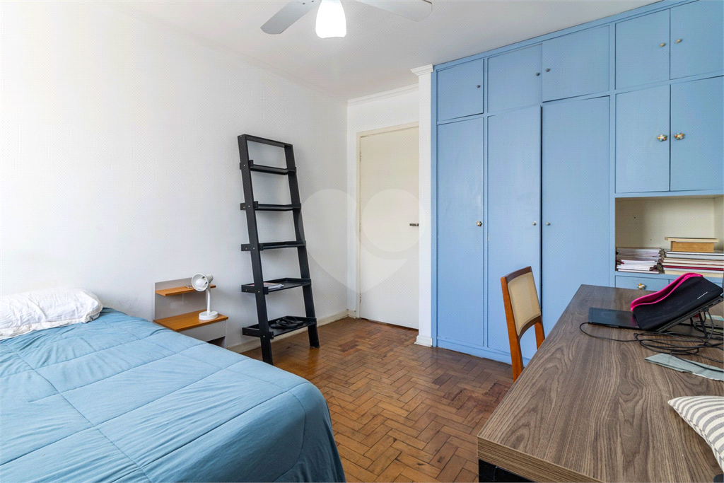 APARTAMENTO em PERDIZES