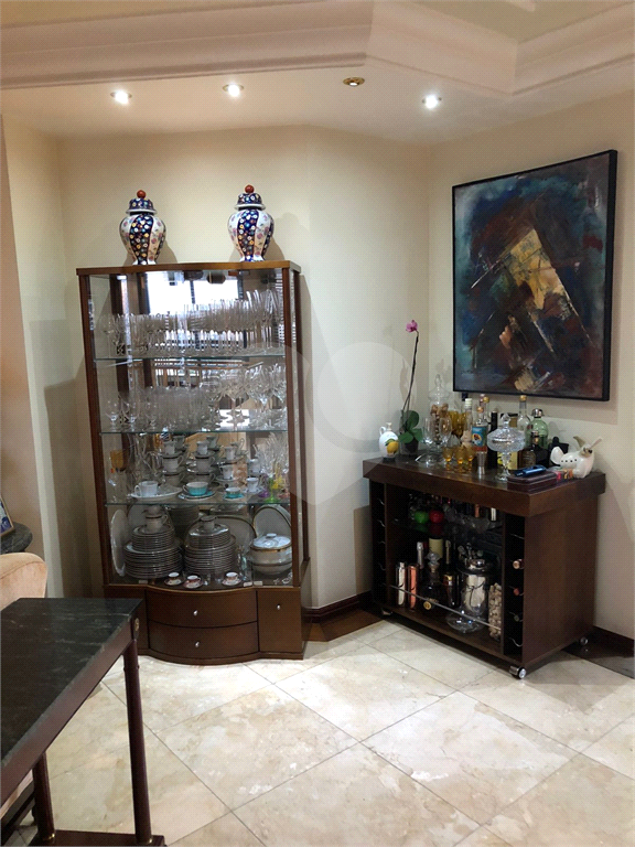 APARTAMENTO em VILA PRUDENTE
