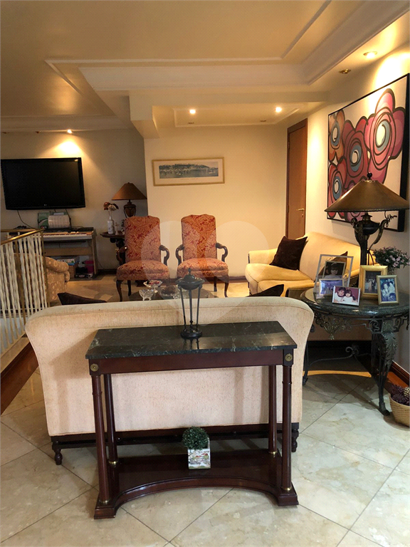 APARTAMENTO em VILA PRUDENTE