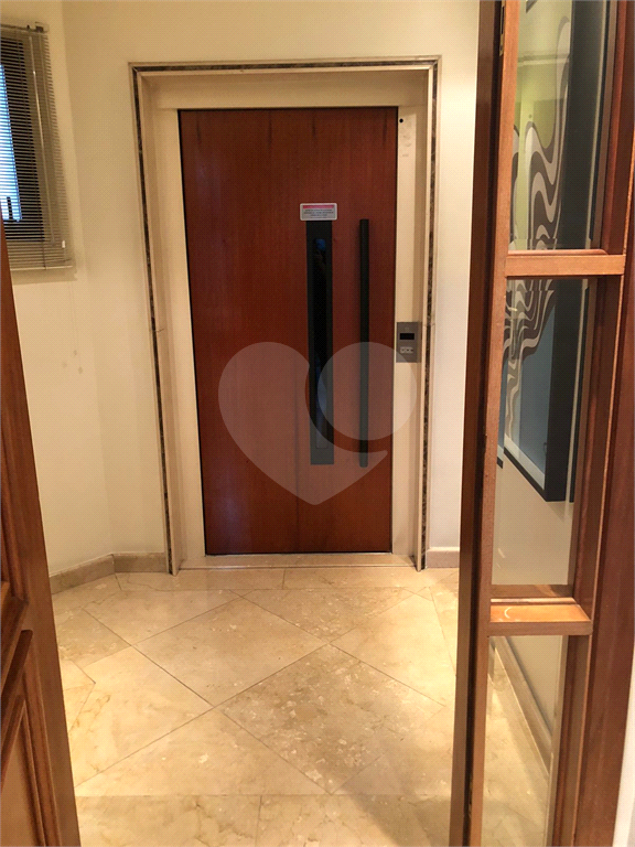 APARTAMENTO em VILA PRUDENTE