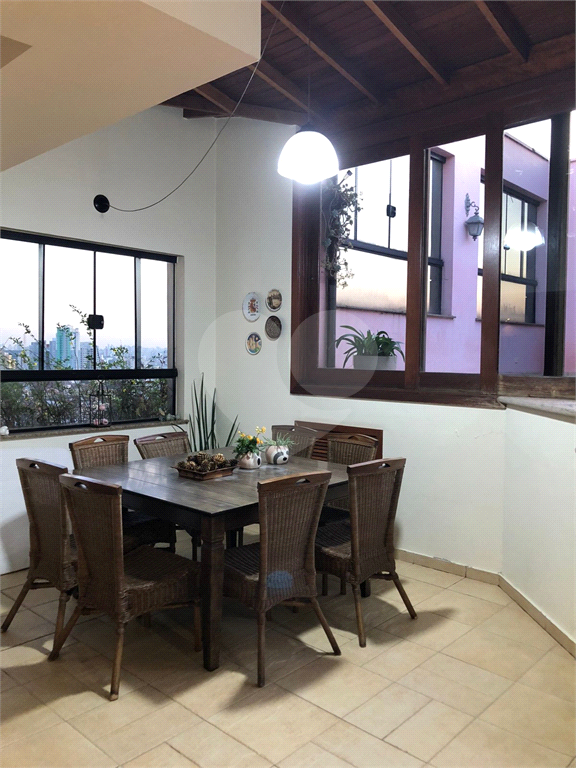 APARTAMENTO em VILA PRUDENTE