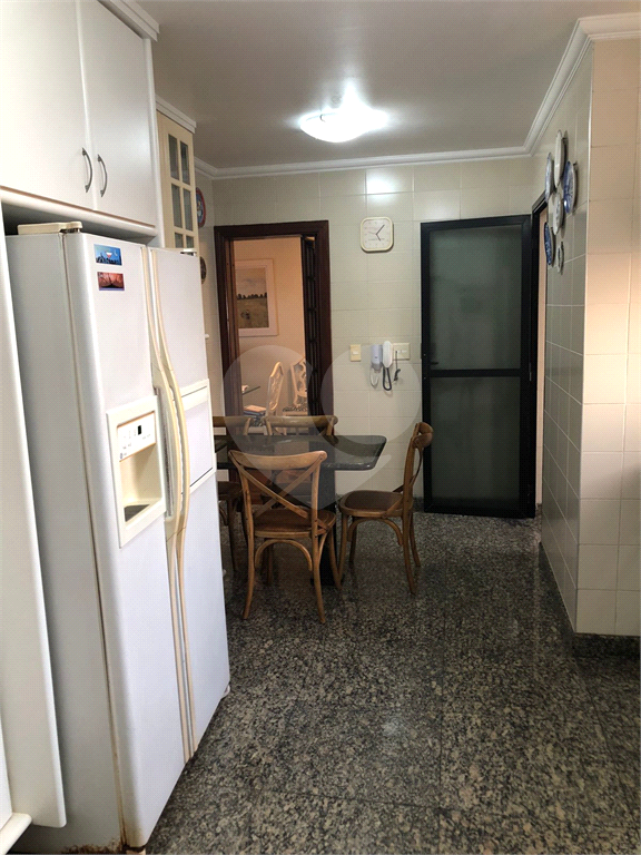 APARTAMENTO em VILA PRUDENTE