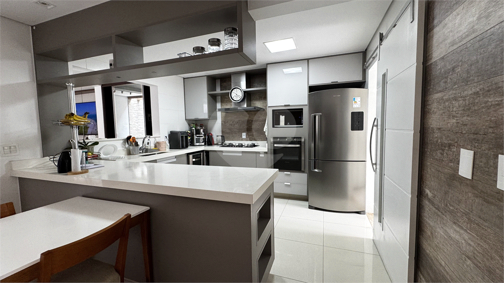 Casa de Condomínio à venda com 4 quartos, 240m² - Foto 24