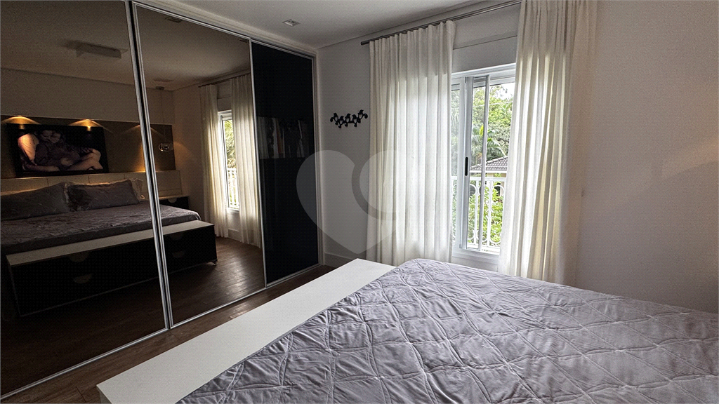 Casa de Condomínio à venda com 4 quartos, 240m² - Foto 8