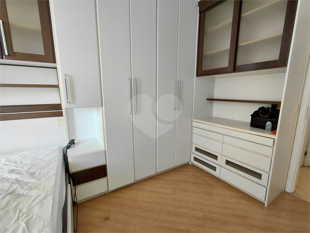 Imóvel de 126m² com sala ampla, 3 quartos, sendo 2 suítes, 3 vagas lazer completo Vila Romana