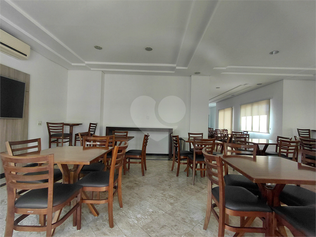 Imóvel de 126m² com sala ampla, 3 quartos, sendo 2 suítes, 3 vagas lazer completo Vila Romana