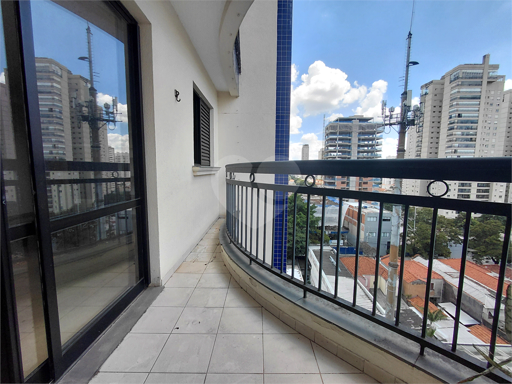 Imóvel de 126m² com sala ampla, 3 quartos, sendo 2 suítes, 3 vagas lazer completo Vila Romana