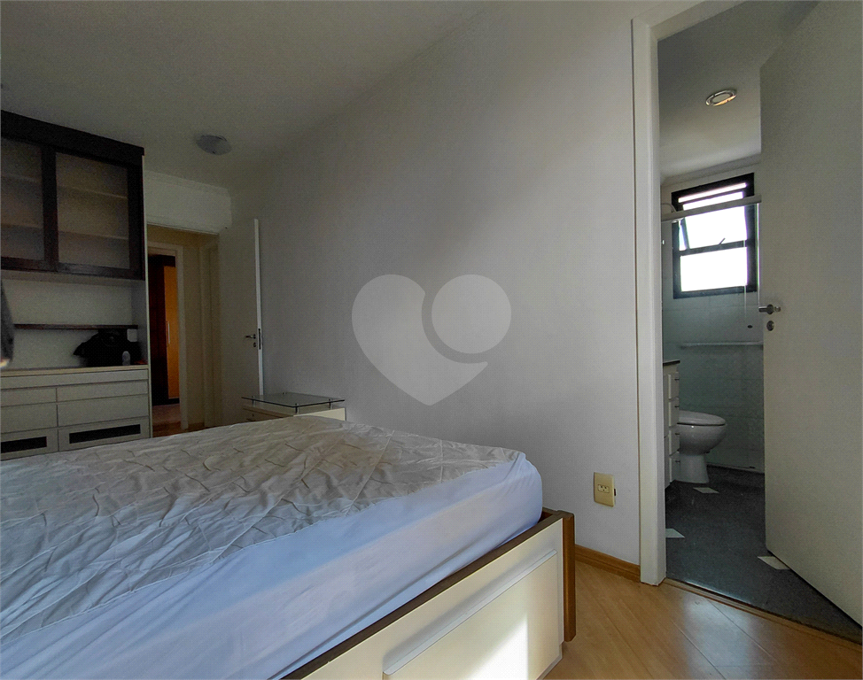 Imóvel de 126m² com sala ampla, 3 quartos, sendo 2 suítes, 3 vagas lazer completo Vila Romana