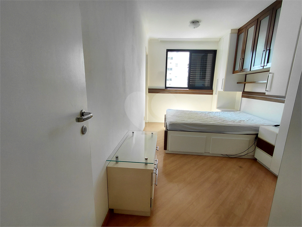 Imóvel de 126m² com sala ampla, 3 quartos, sendo 2 suítes, 3 vagas lazer completo Vila Romana