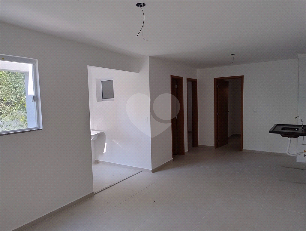 Apartamento novinho em condomínio inaugurado em 2025, localizado em um dos bairros mais valorizados e agradáveis da zona norte, o Jardim França. 