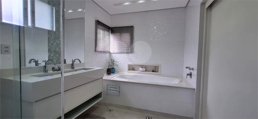 Casa de Condomínio à venda com 3 quartos, 328m² - Foto 15