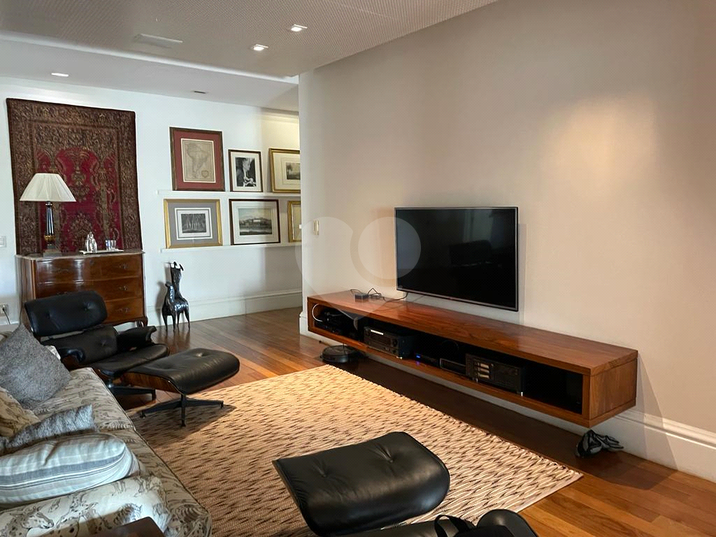 Apartamento alto padrão à venda no Condomínio Palácio Tangará, Panamby 4 suítes 9 vagas