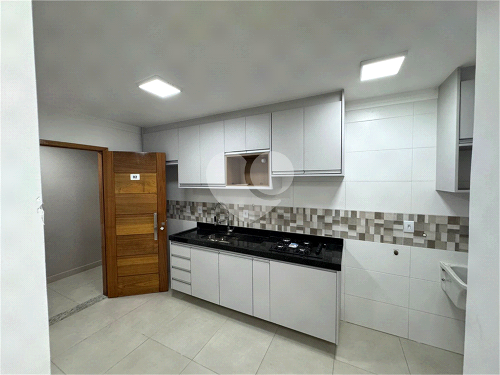 Apartamento à venda com 1 quarto, 42m² - Foto 2