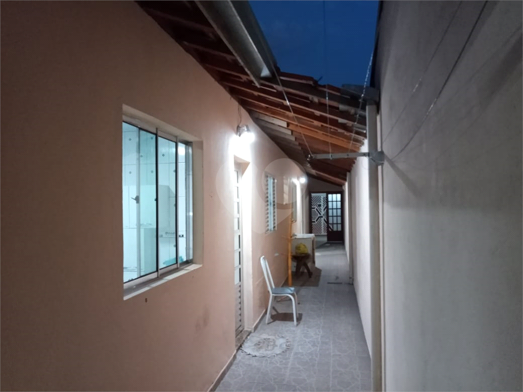 Casa à venda com 2 quartos, 125m² - Foto 13