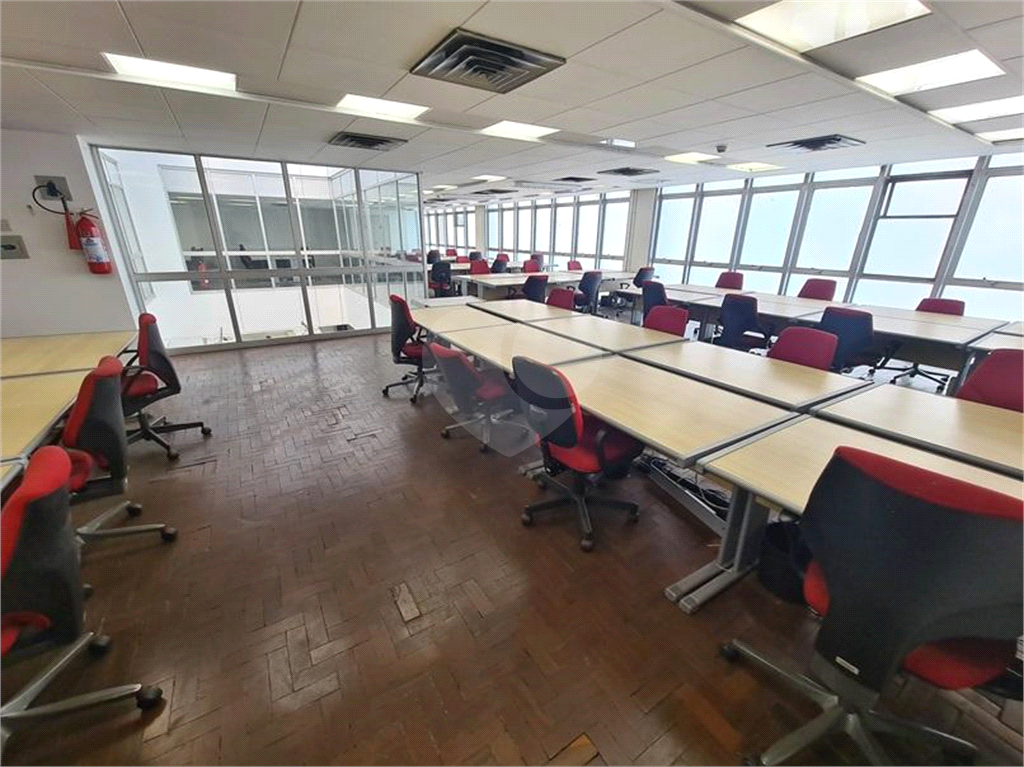 LAJES CORPORATIVAS em CENTRO