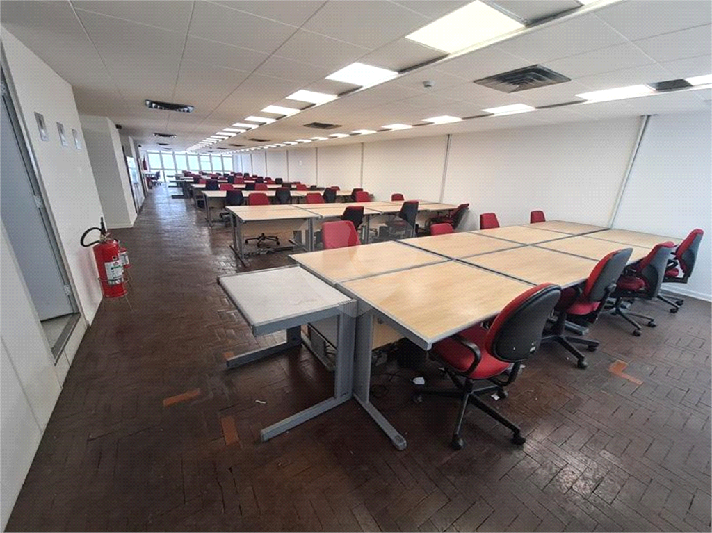 LAJES CORPORATIVAS em CENTRO