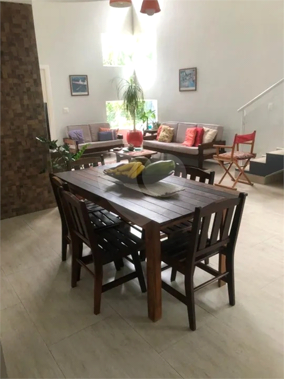 Casa de Condomínio à venda com 3 quartos, 190m² - Foto 3