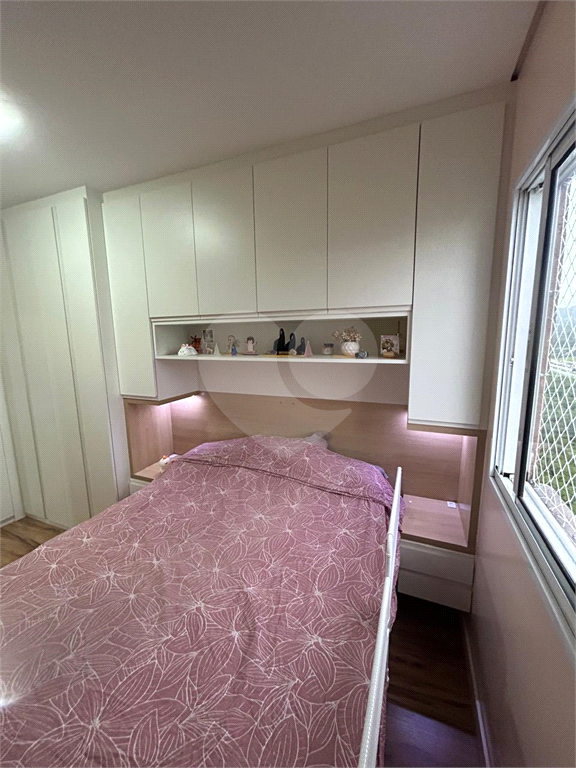 Apartamento à venda com 2 quartos, 62m² - Foto 11