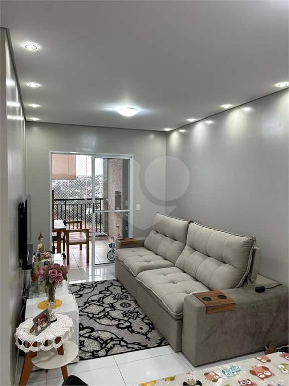 Apartamento à venda com 2 quartos, 62m² - Foto 4