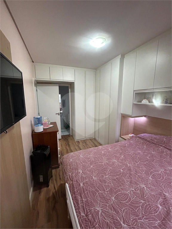 Apartamento à venda com 2 quartos, 62m² - Foto 12