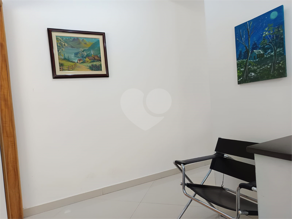 Sobrado Santa Teresinha 3 suítes ótimo acabamento.