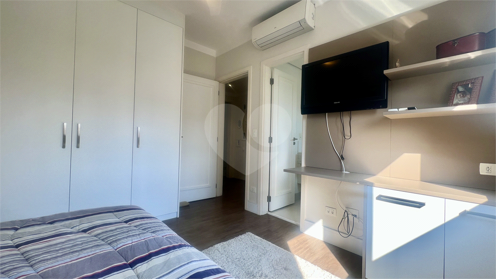 Imóvel de 190m² com sala ampla conectada a varanda gourmet 3 suítes lazer completo 4 vagas Perdzes 